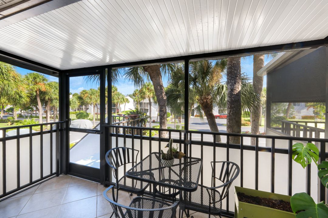 4038 Northlight Dr #1506, Naples, FL 34112