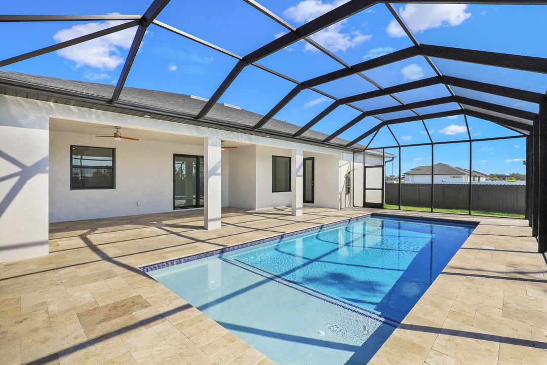 420 SW 31st Pl, Cape Coral, FL 33991