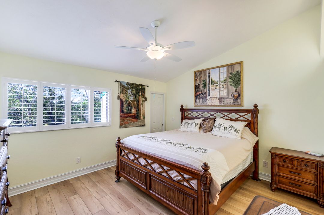 2294 Anchorage Ln #C, Naples, FL 34104