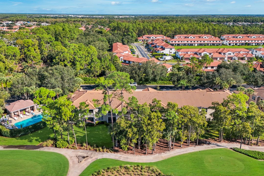 8470 Danbury Blvd #201, Naples, FL 34120