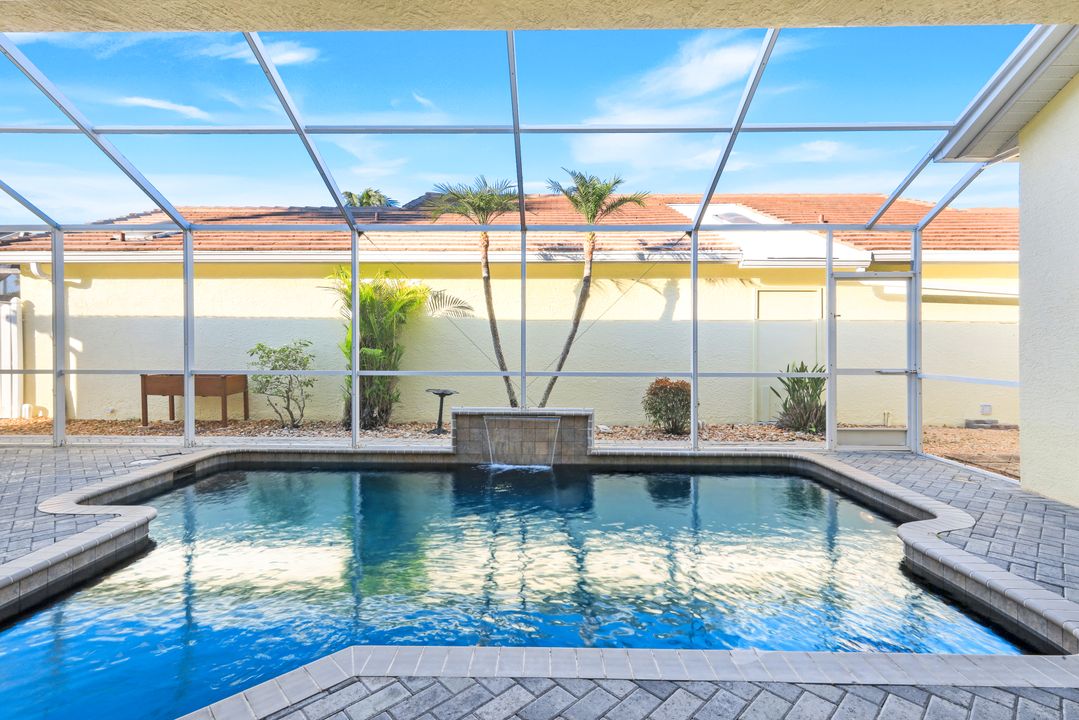 1201 Jardin Dr, Naples, FL 34104