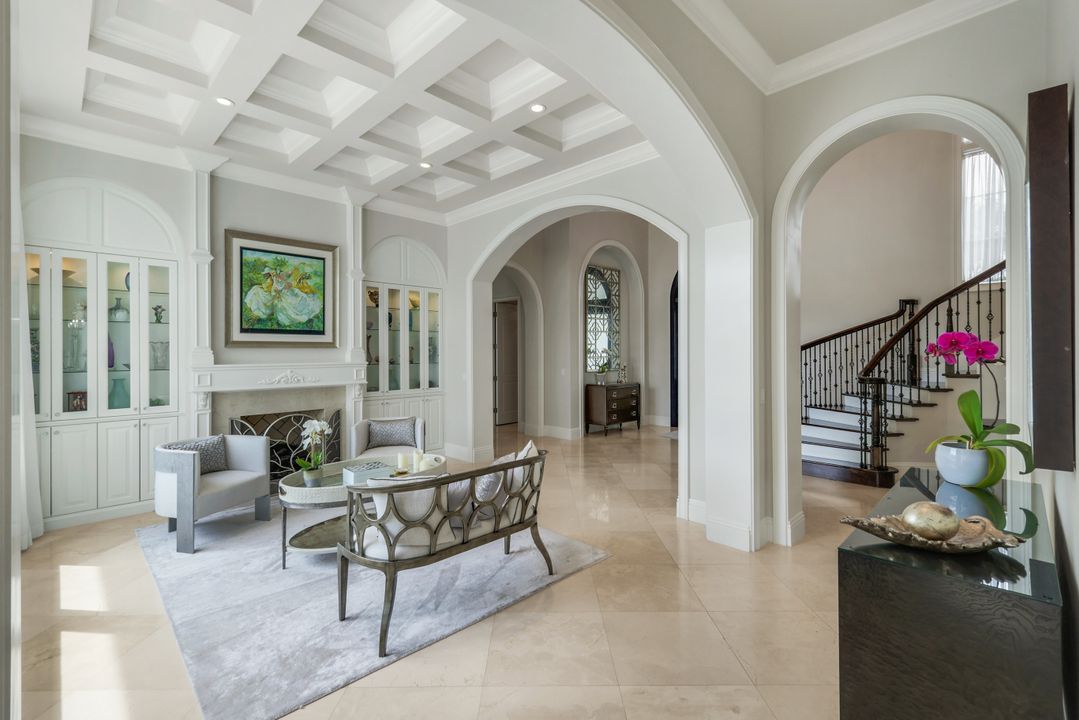 2885 Escada Ct, Naples, FL 34109