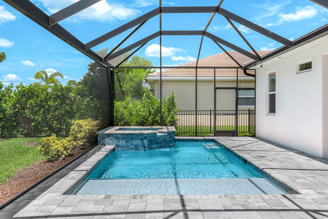28086 Captiva Shell Lp, Bonita Springs, FL 34135
