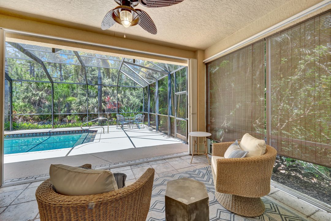 6119 Manchester Pl, Naples, FL 34110