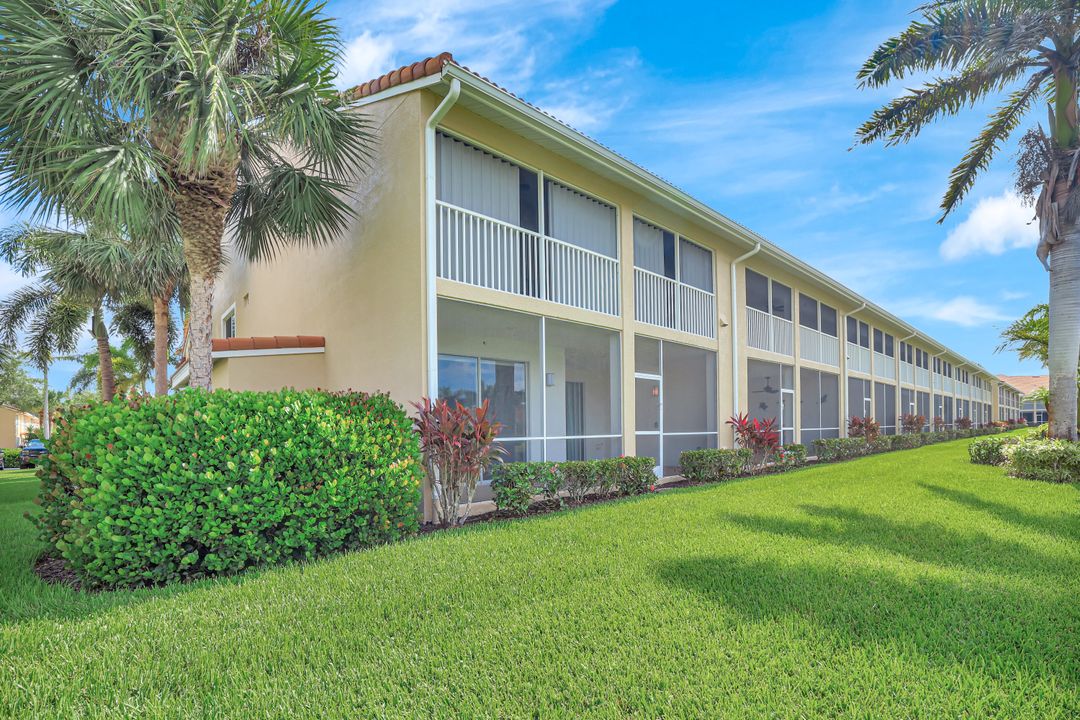 2386 Magnolia Ave #15, Naples, FL 34112
