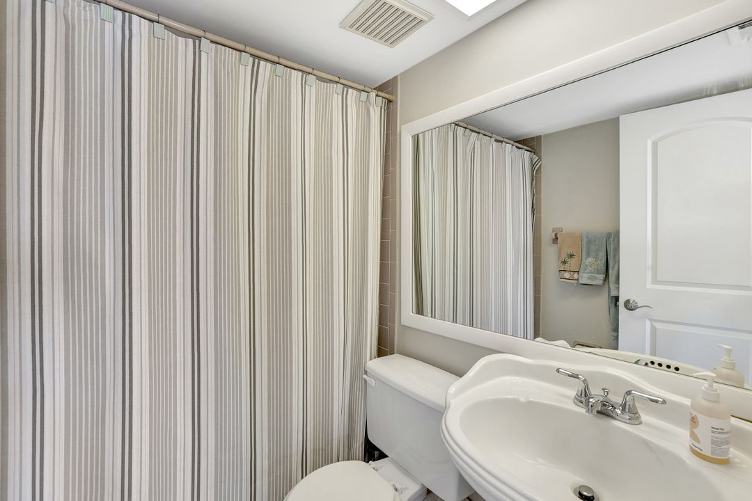 271 Southbay Dr #155, Naples, FL 34108