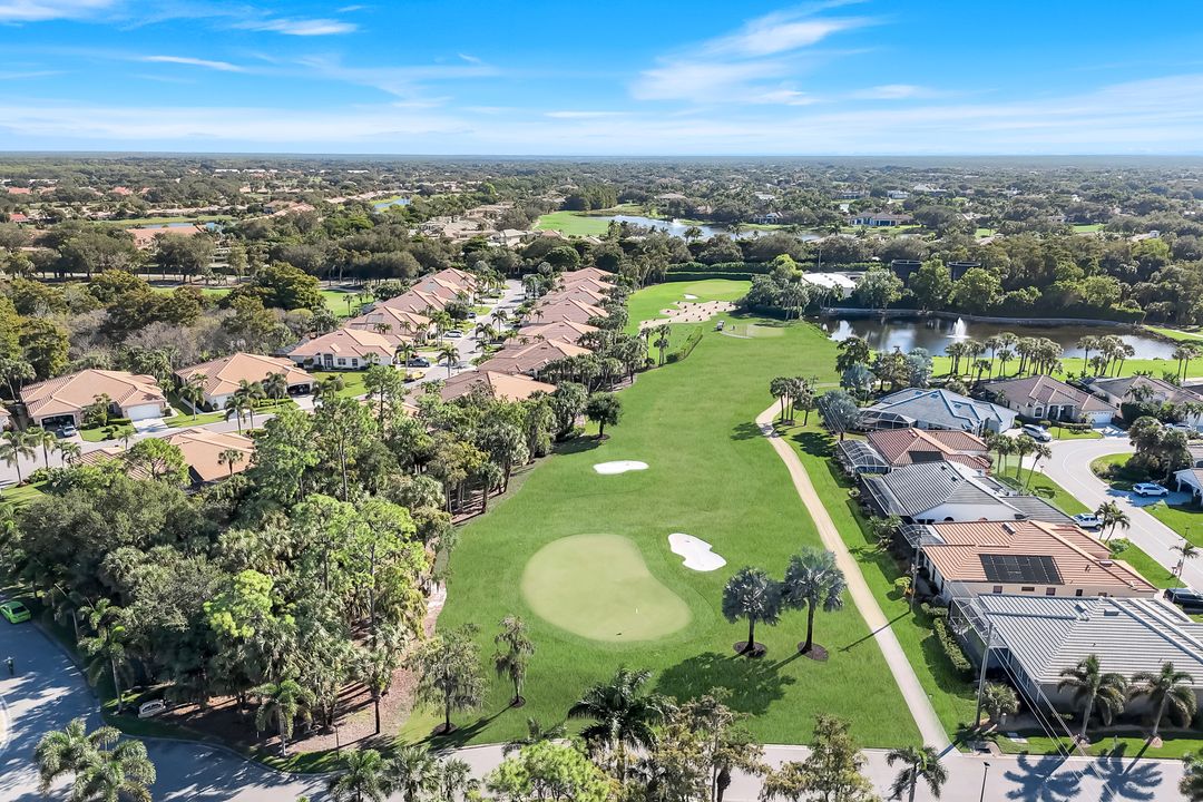 12694 Fox Ridge Dr, Bonita Springs, FL 34135