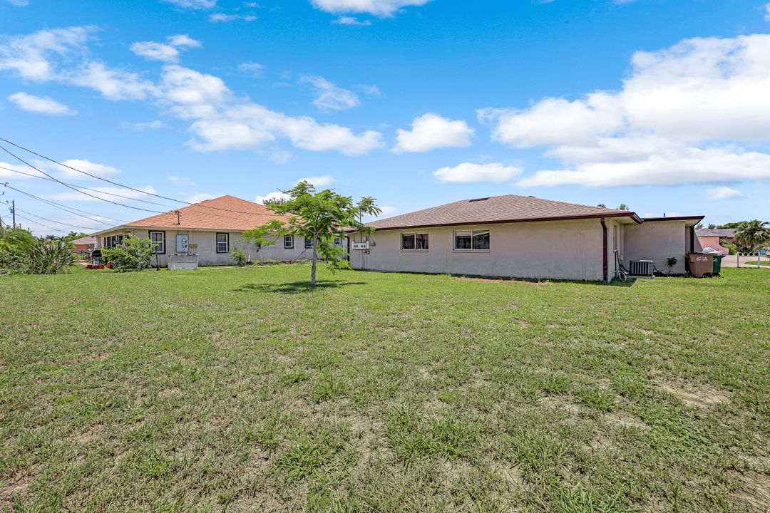 913 SE 13th St  #913/915, Cape Coral, FL 33990