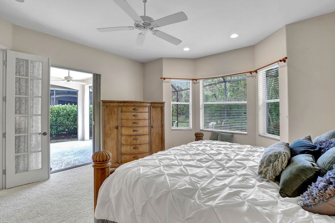 12715 Fox Ridge Dr, Bonita Springs, FL 34135