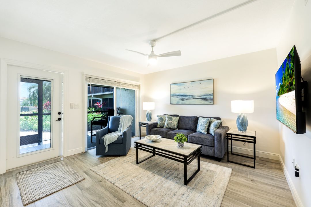 3200 Gulf Shore Blvd N #112, Naples, FL 34103