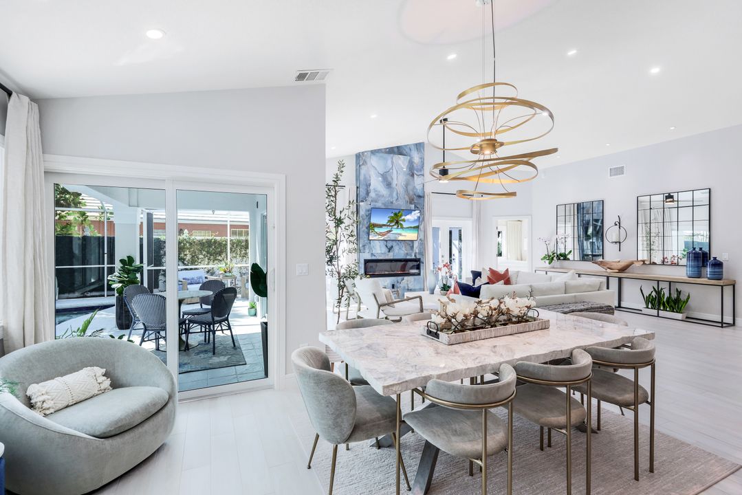 1262 Silverstrand Dr, Naples, FL 34110