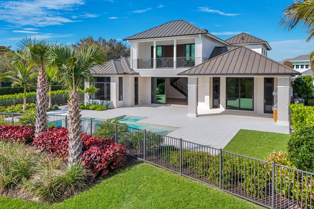 16728 Enclave Cir, Naples, FL 34110