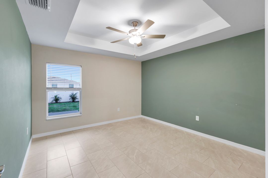 2013 NW Juanita Pl, Cape Coral, FL 33993