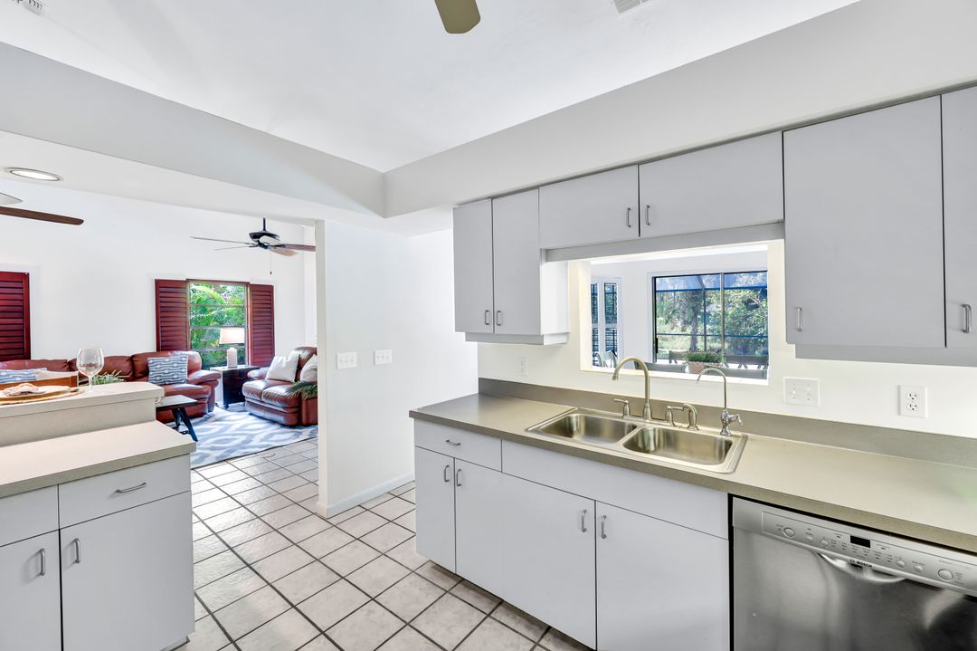 4530 13th Ave SW, Naples, FL 34116