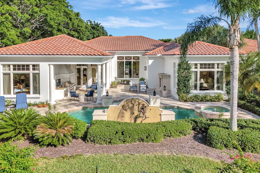 2249 Miramonte Ct, Naples, FL 34105