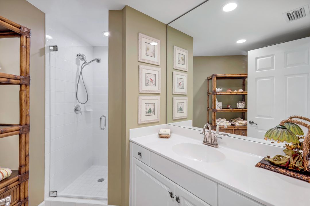 315 Dunes Blvd #307, Naples, FL 34110
