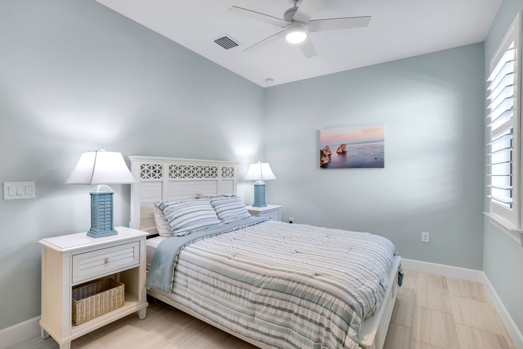 1944 Yellowfin Cir, Naples, FL 34114