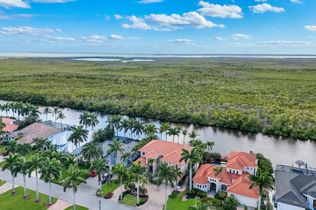 5312 SW 28th Pl, Cape Coral, FL 33914