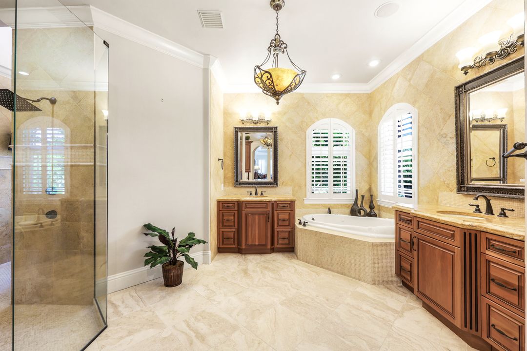5502 Harbour Preserve Cir, Cape Coral, FL 33914