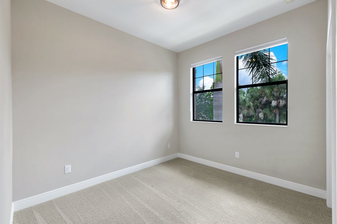 15114 Palmer Lake Cir #203, Naples, FL 34109