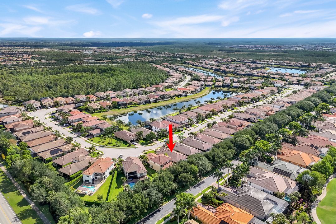 3267 Pacific Dr, Naples, FL 34119