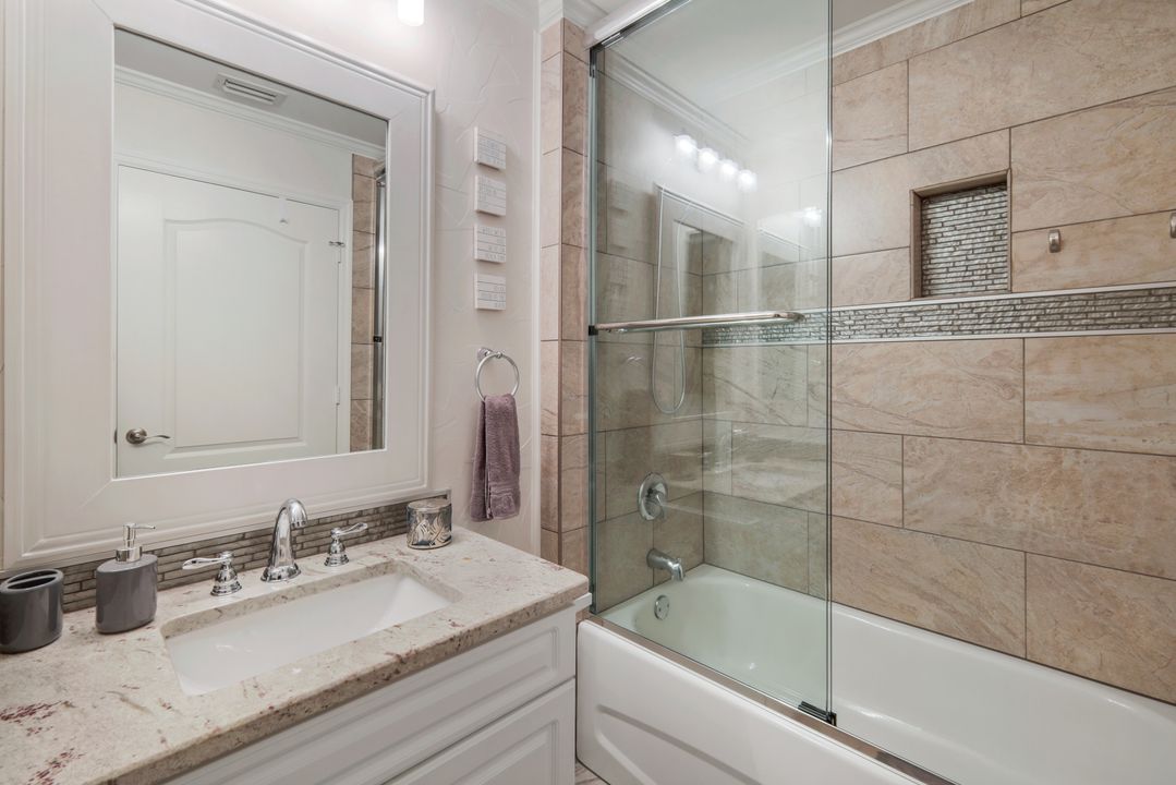 1118 Sweetwater Ln #1301, Naples, FL 34110