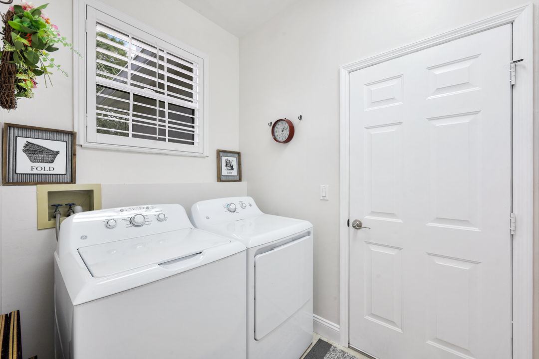 3411 Wildwood Lake Cir, Bonita Springs, FL 34134