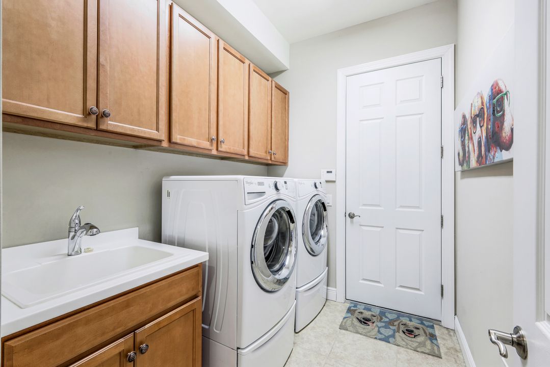 10263 Porto Romano Drive, Miromar Lakes, FL 33913