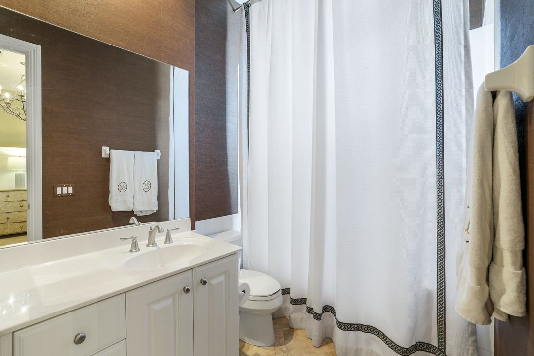 9053 Cascada Way #202, Naples, FL 34114