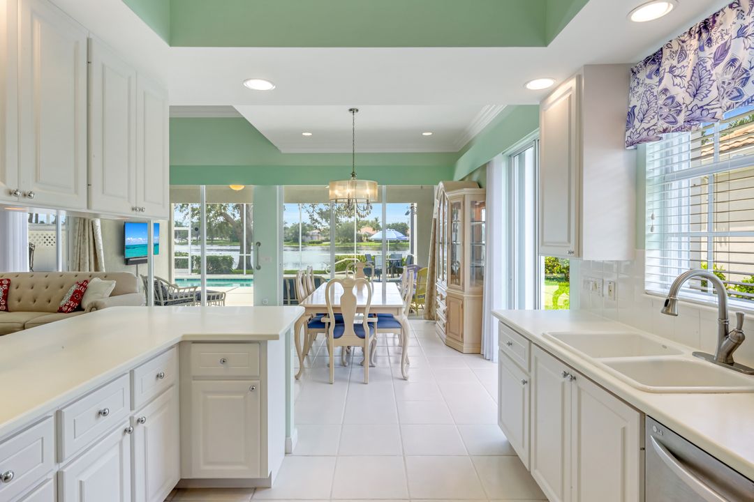 3794 Whidbey Way, Naples, FL 34119