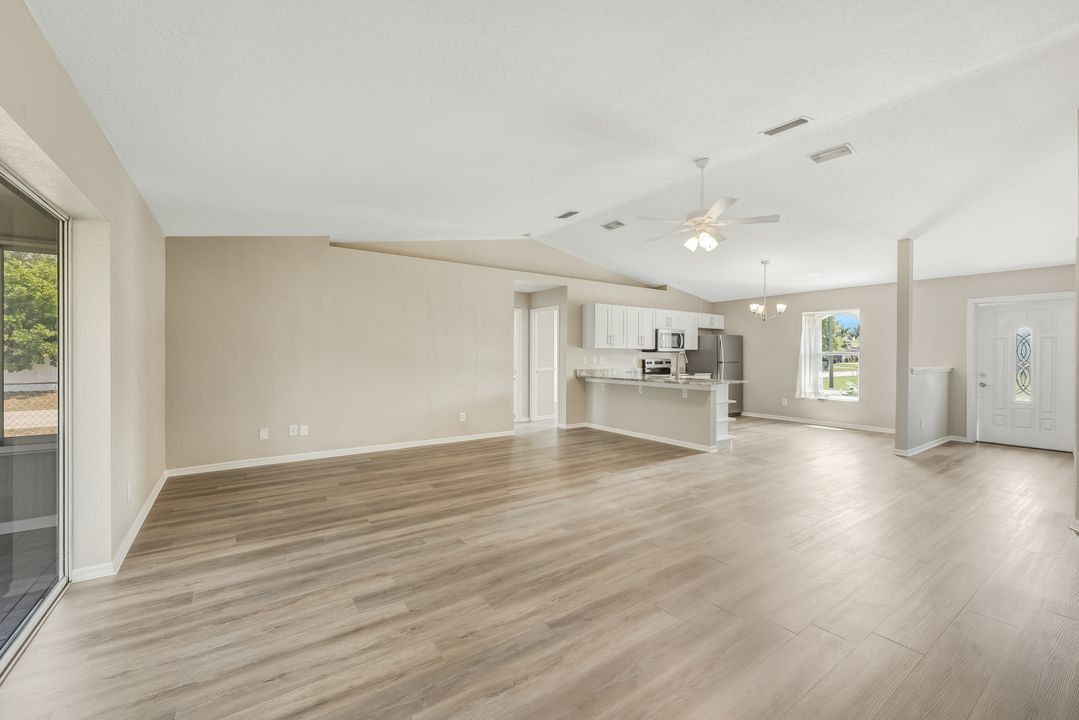 1913 NE 4th Ter, Cape Coral, FL 33909