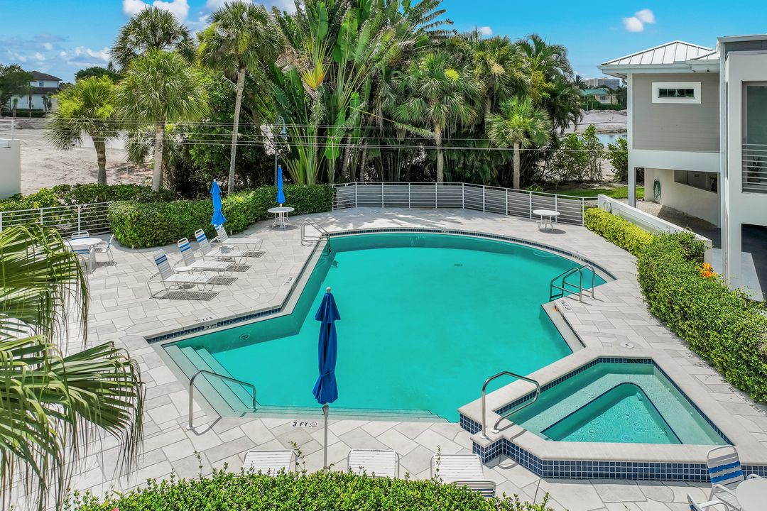 828 Hideaway Cir E #423, Marco Island, FL 34145