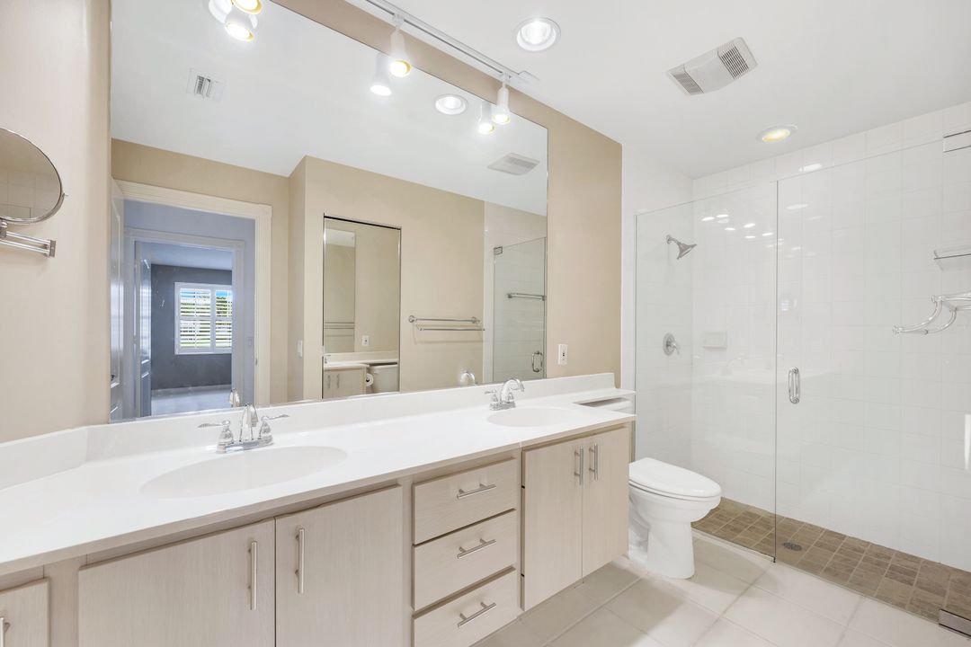 3556 El Verdado Ct, Naples, FL 34109