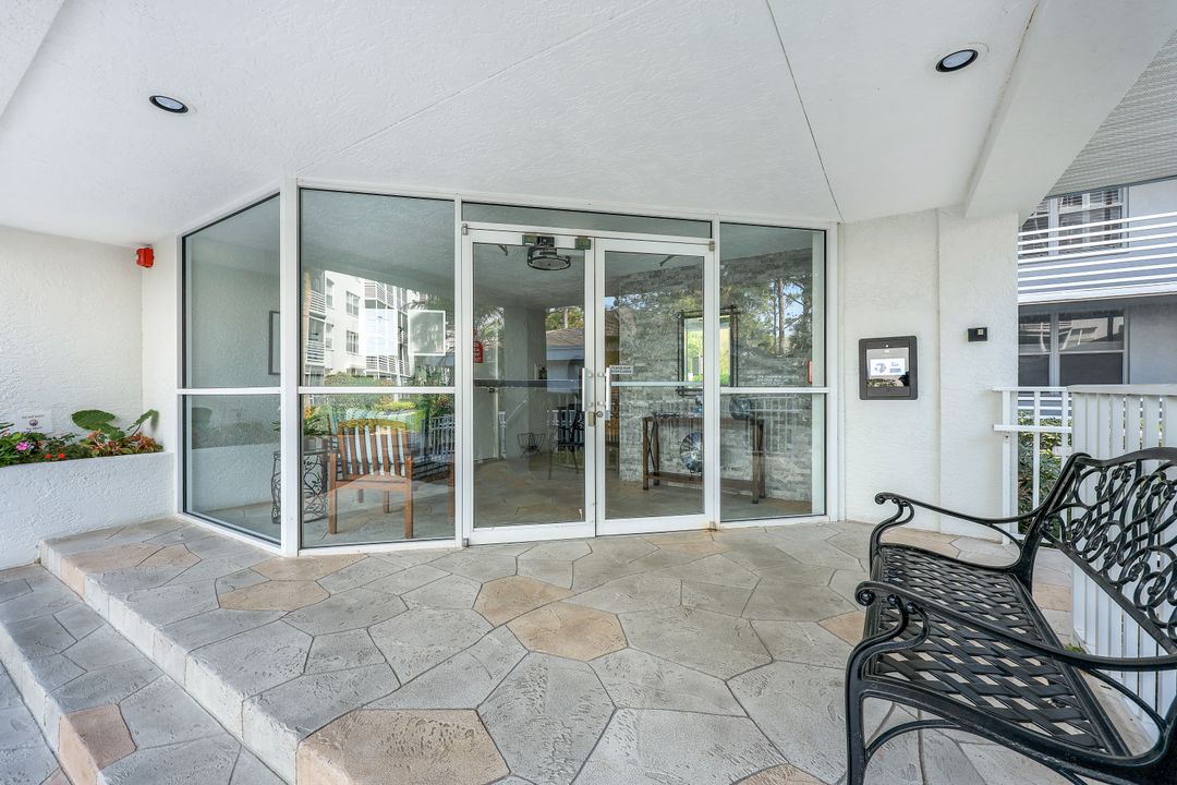 270 Naples Cove Dr #3306, Naples, FL 34110