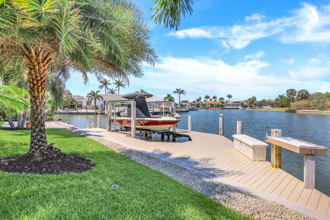 1894 Woodbine Ct, Marco Island, FL 34145