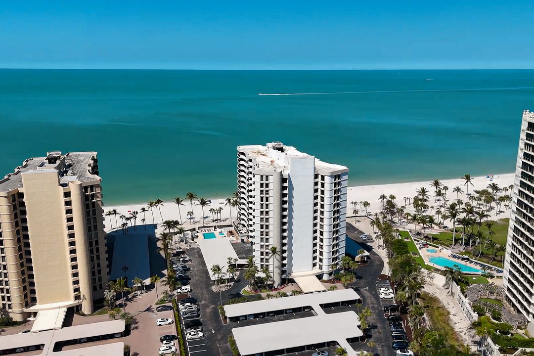 4005 Gulf Shore Blvd N #100, Naples, FL 34103