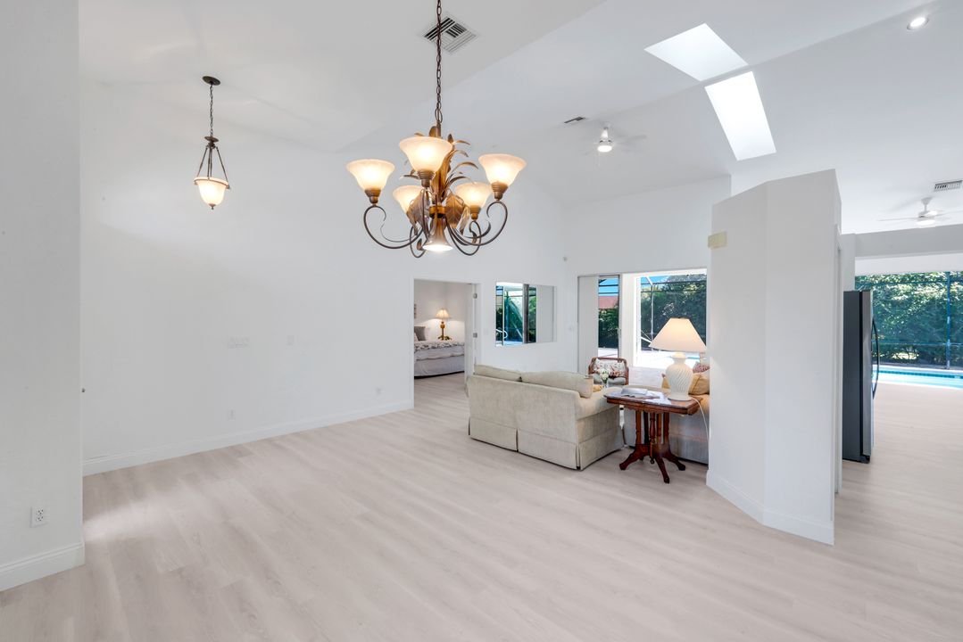 28501 Sombrero Dr, Bonita Springs, FL 34135