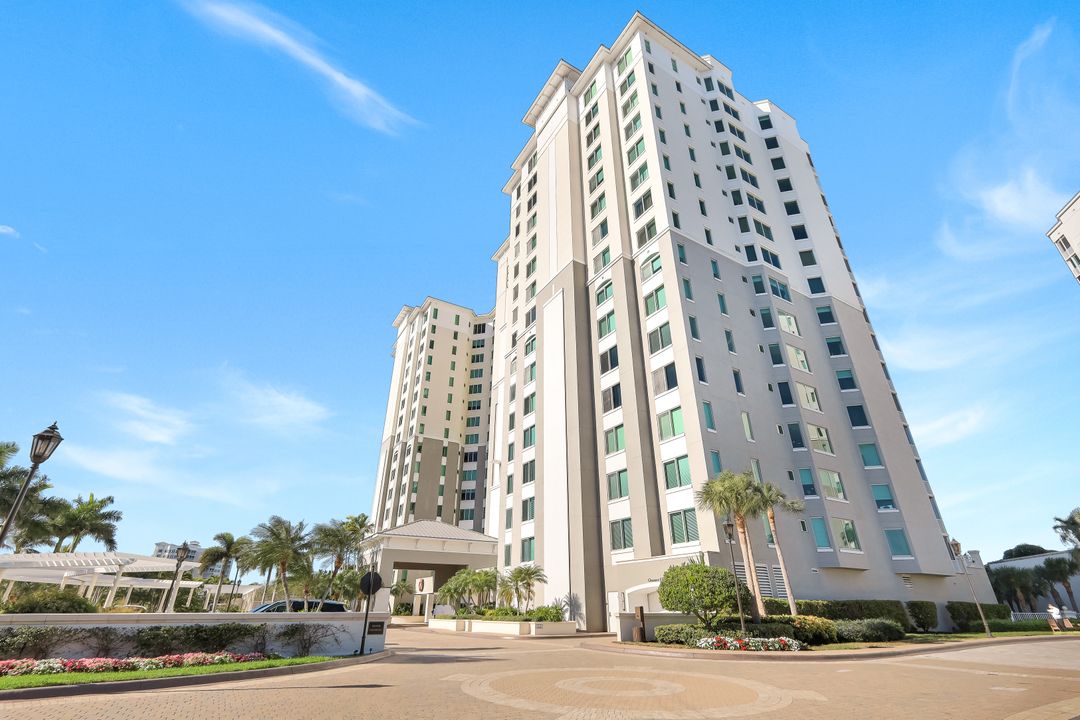 275 Indies Way #1606, Naples, FL 34110