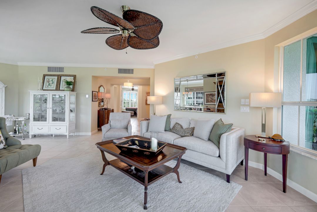 315 Dunes Blvd #307, Naples, FL 34110