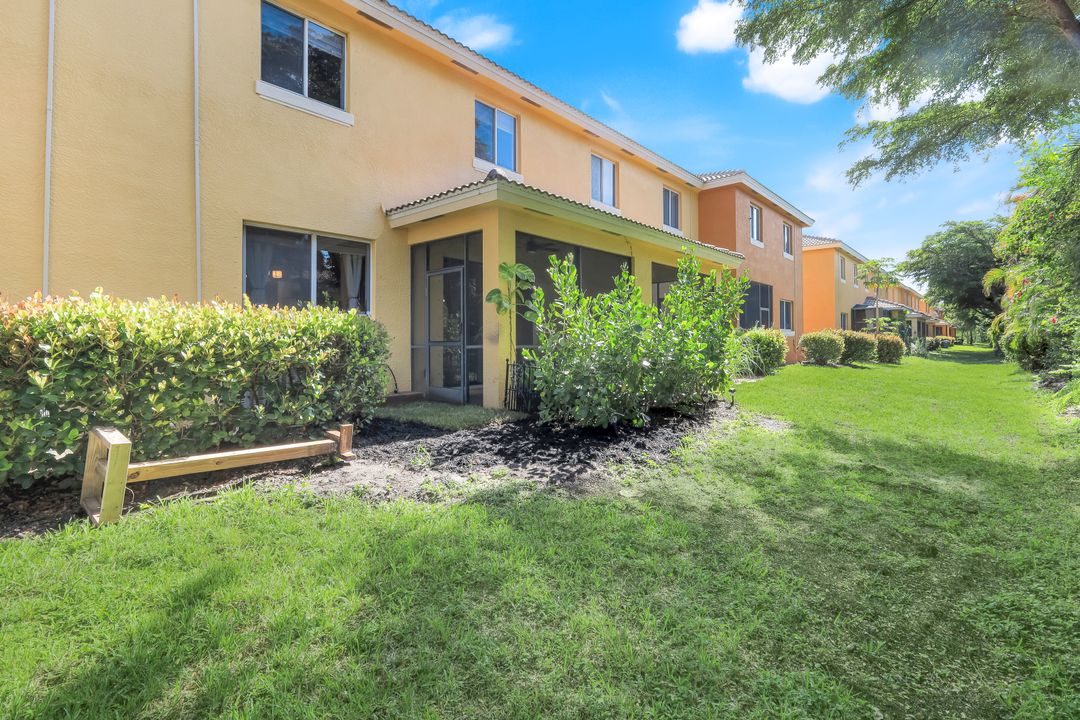 10191 Tin Maple Dr #89, Estero, FL 33928