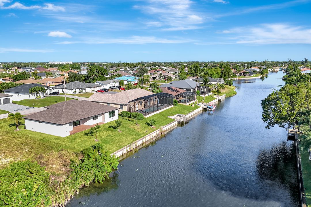 2721 SW 11th Ave, Cape Coral, FL 33914