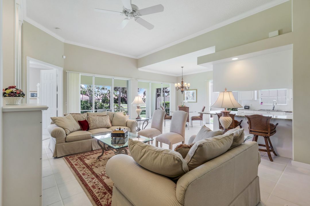 4479 Prescott Ln, Naples, FL 34119