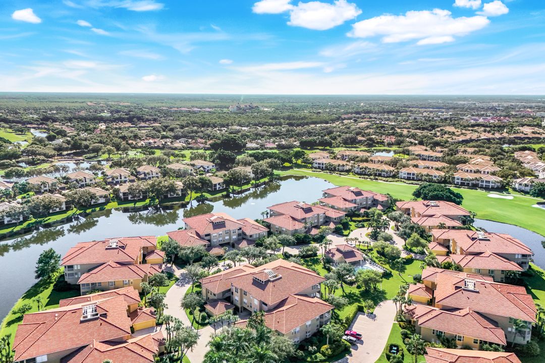 1840 Les Chateaux Blvd #4201, Naples, FL 34109