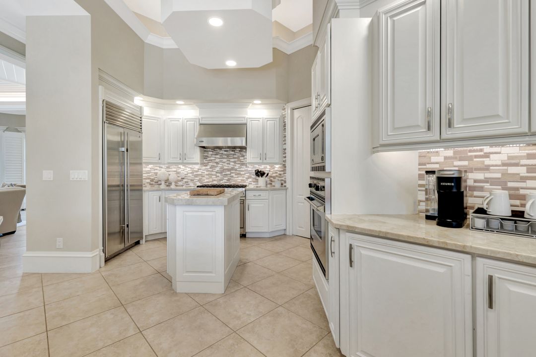 195 S Beach Dr, Marco Island, FL 34145