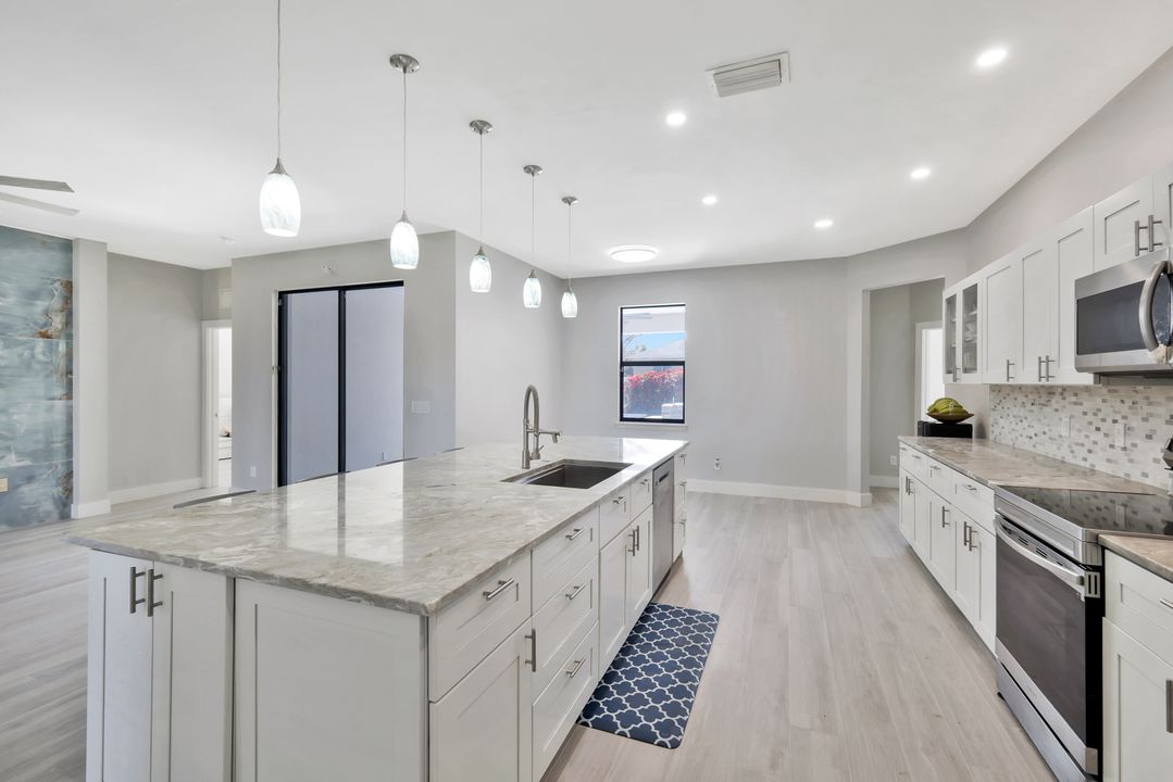 1918 SW 30th St, Cape Coral, FL 33914