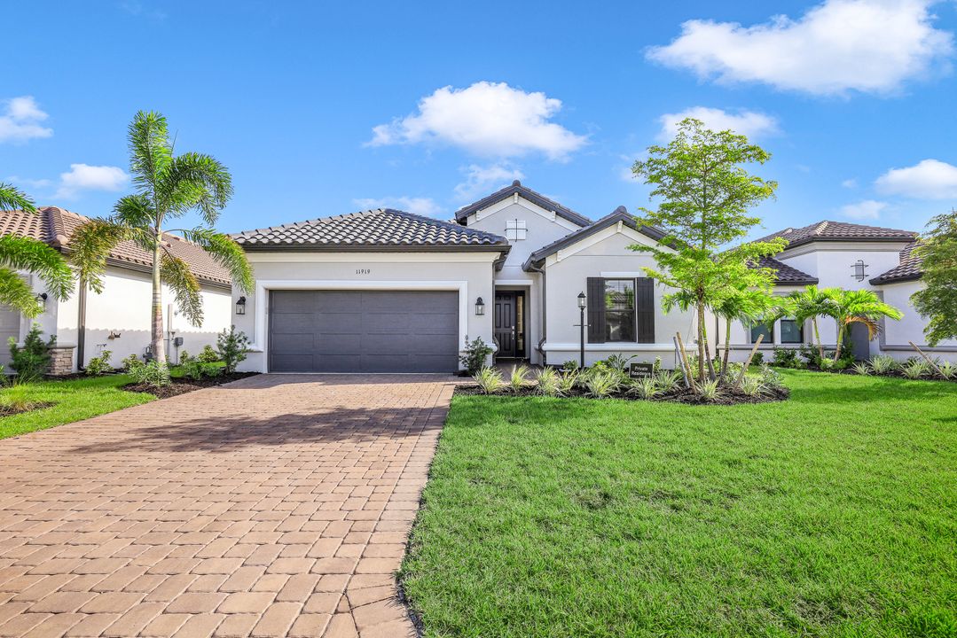 11919 Via Novelli Ct, Fort Myers, FL 33913