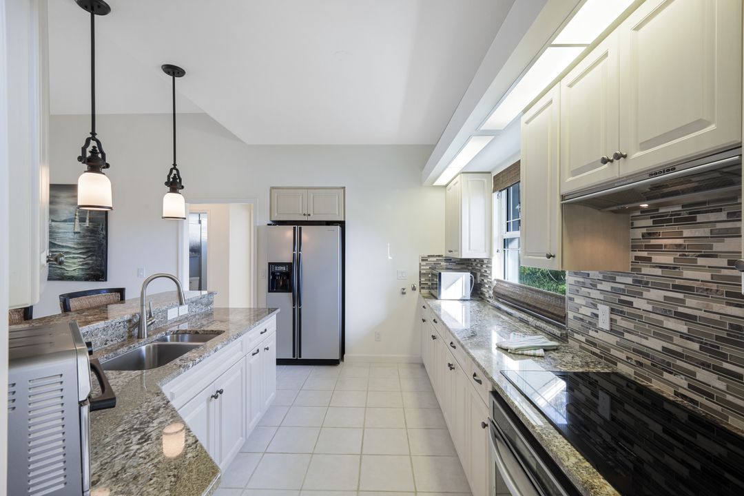 3630 Cartwright Ct, Bonita Springs, FL 34134