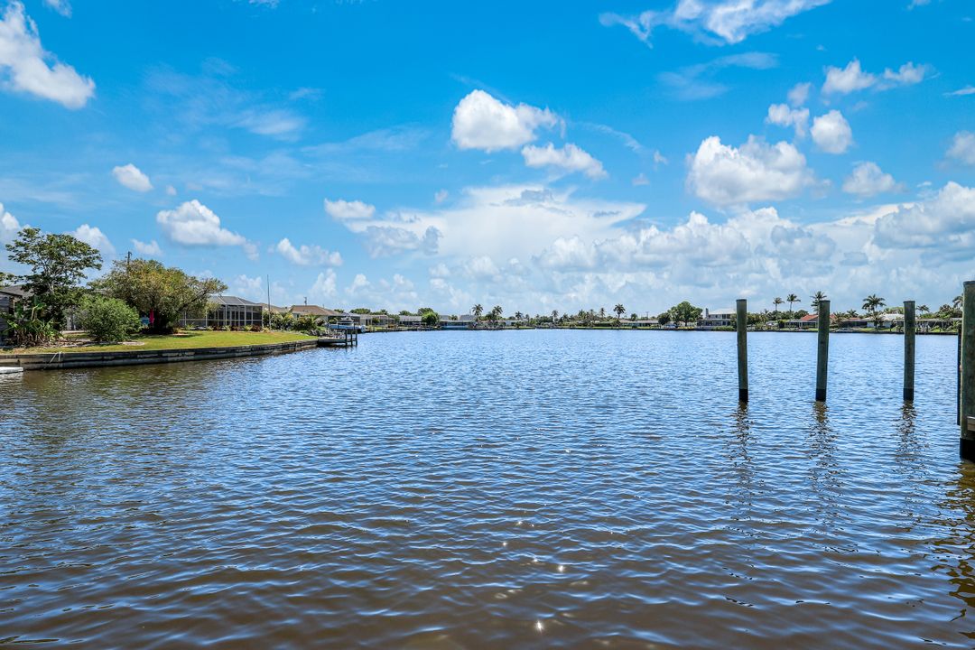 4530 Vinsetta Ave, North Fort Myers, FL 33903