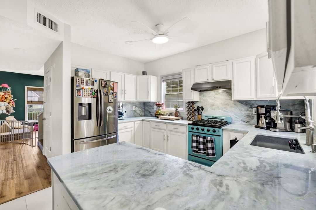 534 Leawood Cir, Naples, FL 34104