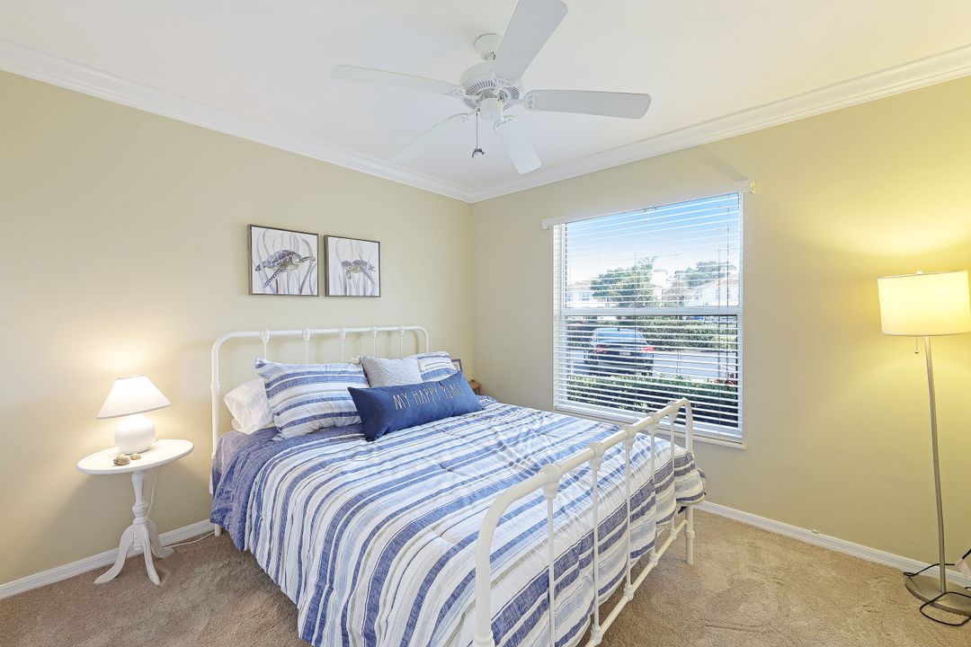 1045 Mainsail Dr #402, Naples, FL 34114